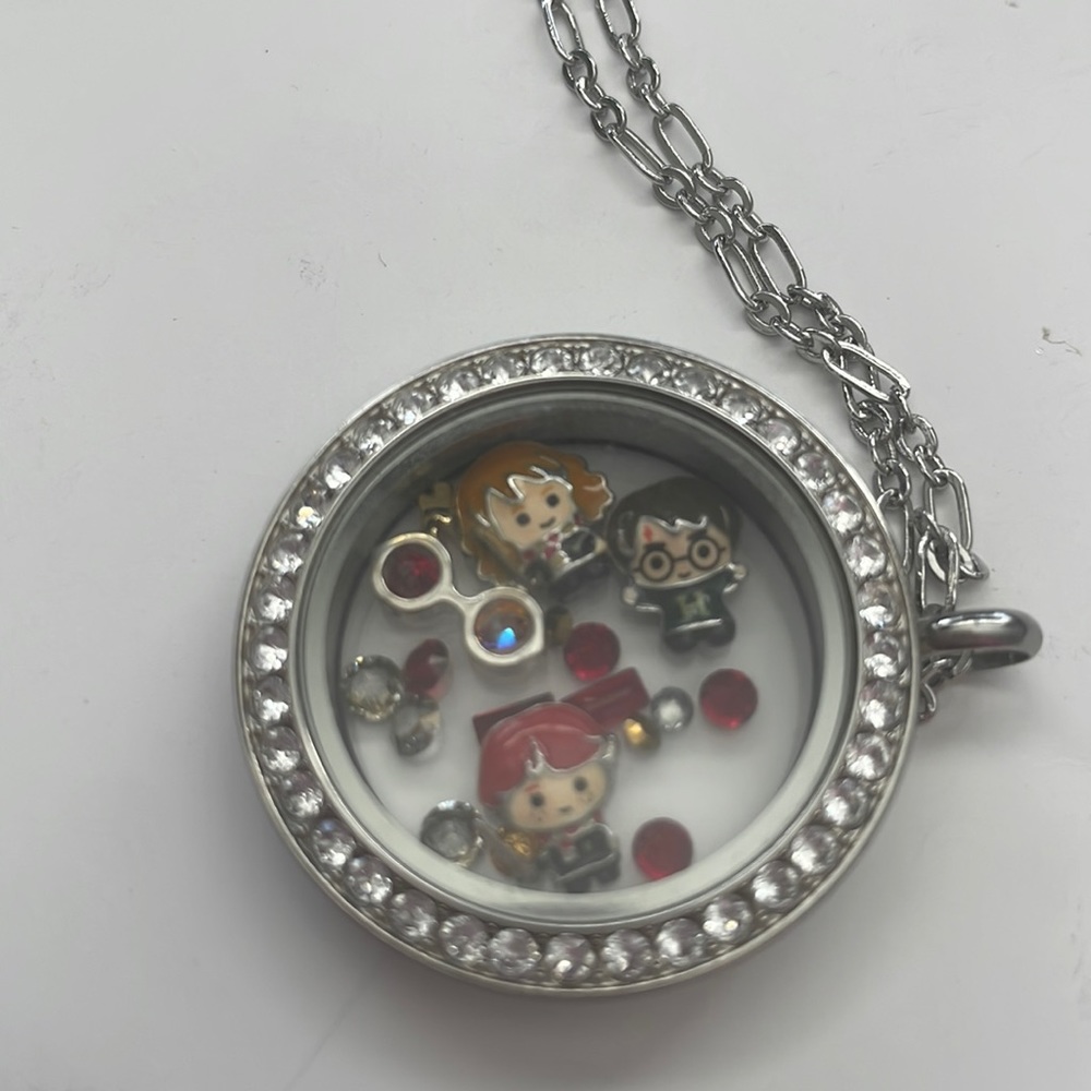 Harry Potter Origami Owl 18” necklace with Swarovski crystals